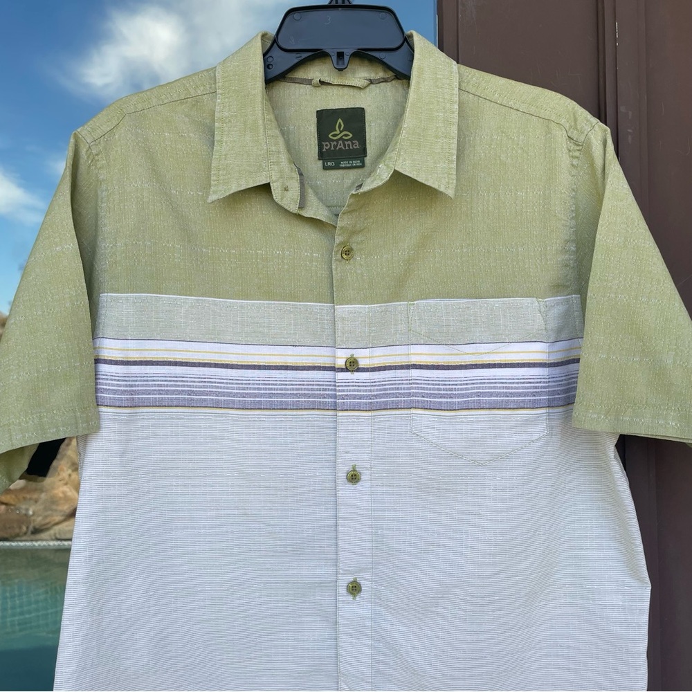 prAna Short Sleeve Buttoned Camp Shirt L